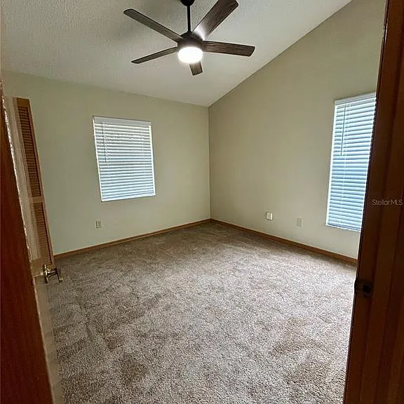 63 Ivy Ln — Photo 7