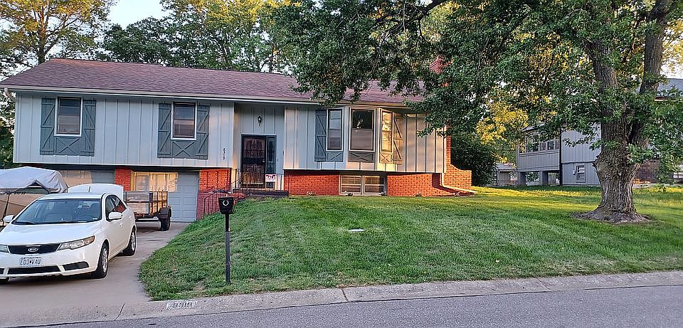 1st image of 8319 E 49th St