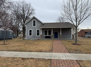313 Locust St, Prophetstown, IL 61277