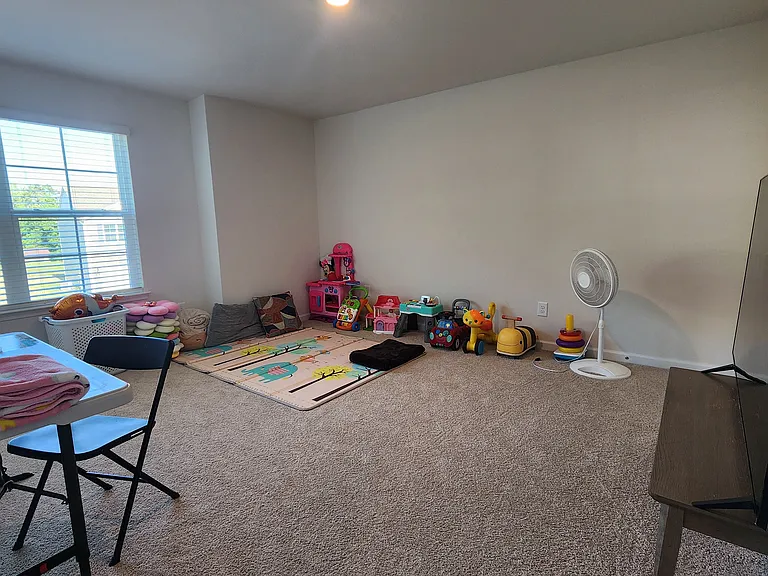 7451 Buckpasser Dr — Photo 17