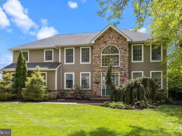 5460 Grandview Ln, Doylestown, PA 18902