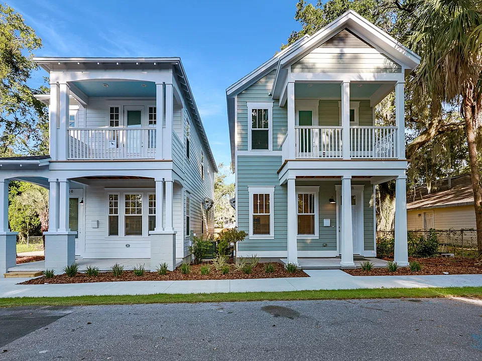 1233 NW 4th Pl