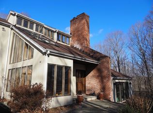 18 Hidden Meadow Ln, New Canaan, CT 06840