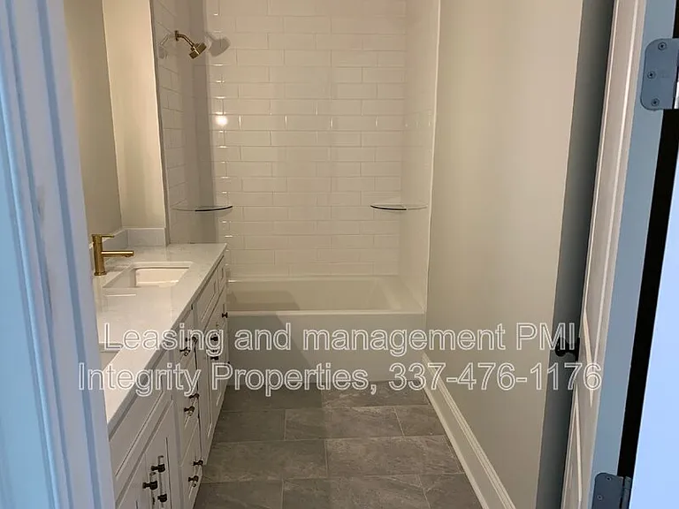 104 Shirekeep Ln — Photo 9