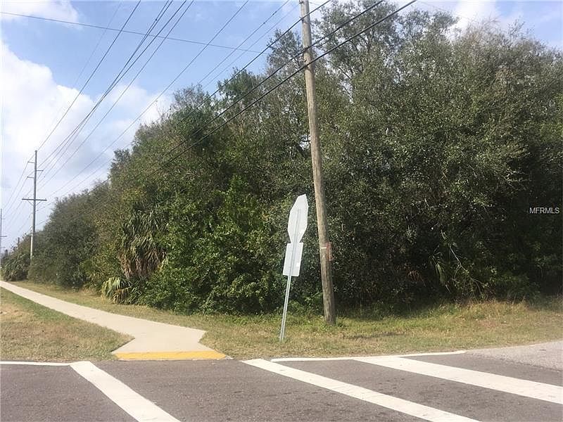 2nd image of 41 Beacon Sound Way