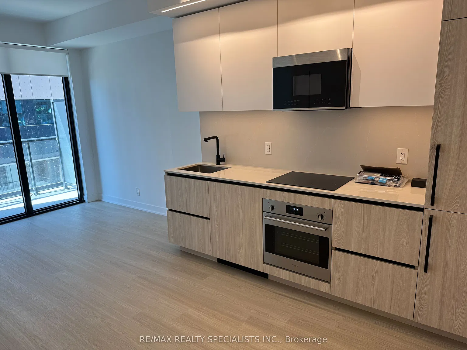 1 bed, $2,000 — Photo 2