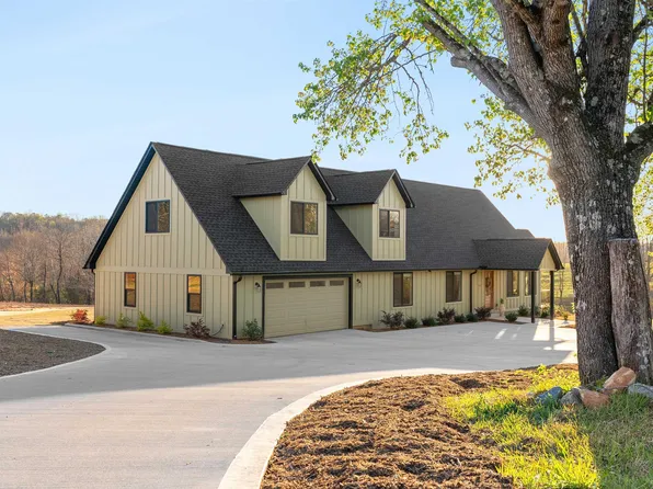 515 Grogan Rd, Woodruff, SC 29388