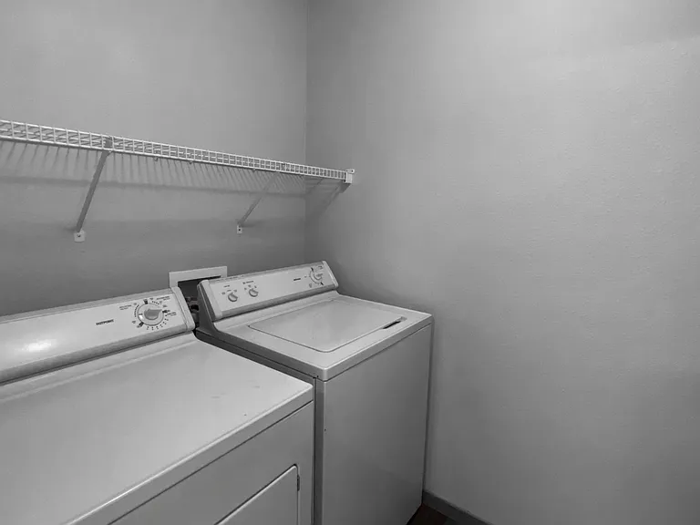 Amber Fields Apartments — Photo 8