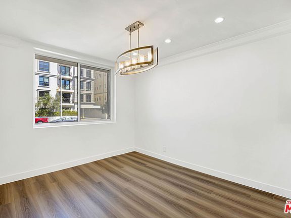 3rd image of 11970 Montana Ave APT 110