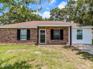 1046 Linden Grove Rd, Church Pt, LA 70525