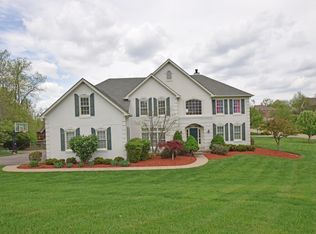7027 Beech Hollow Dr, Cincinnati, OH 45236