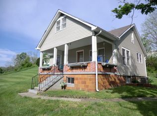 40 Hooper St, Athens, OH 45701