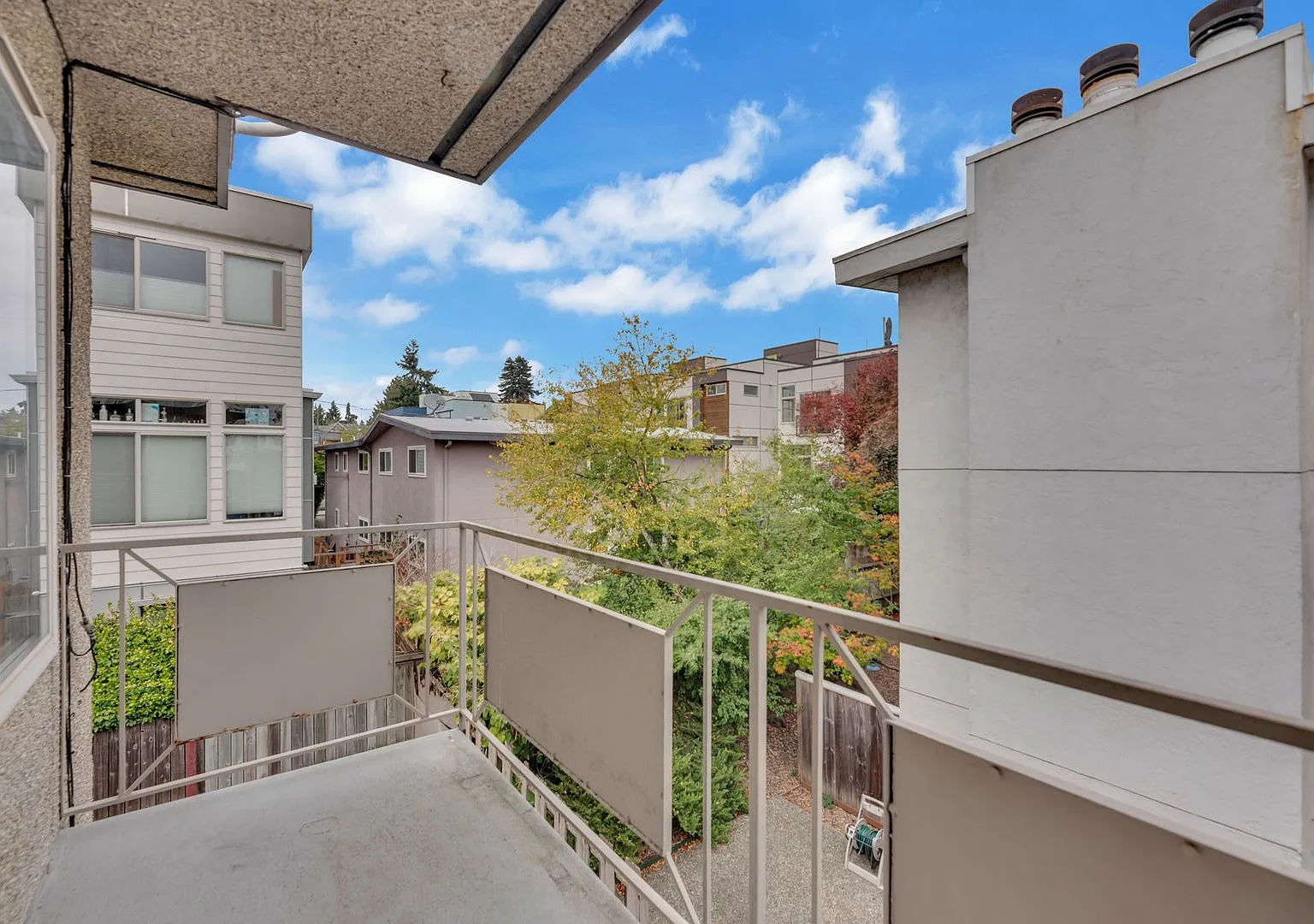 Great location in Ballard — Photo 2