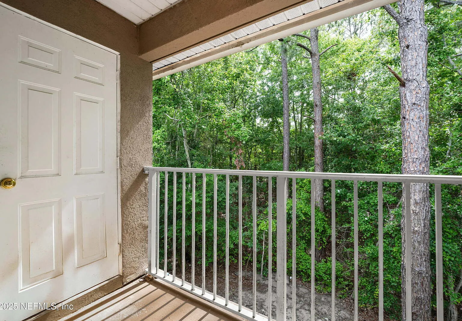 2 bed, 2.0 bath, 1118 sqft, $1,095 — Photo 4