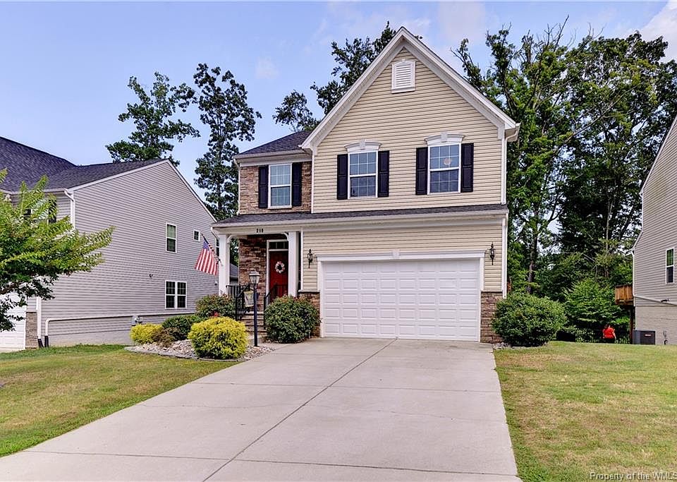 1st image of 219 Bethune Dr