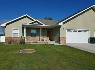 520 Oakwood Dr, Powell, WY 82435