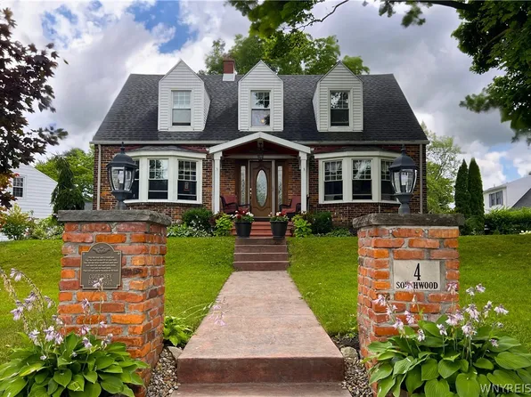 4 Southwood Dr, Buffalo, NY 14223
