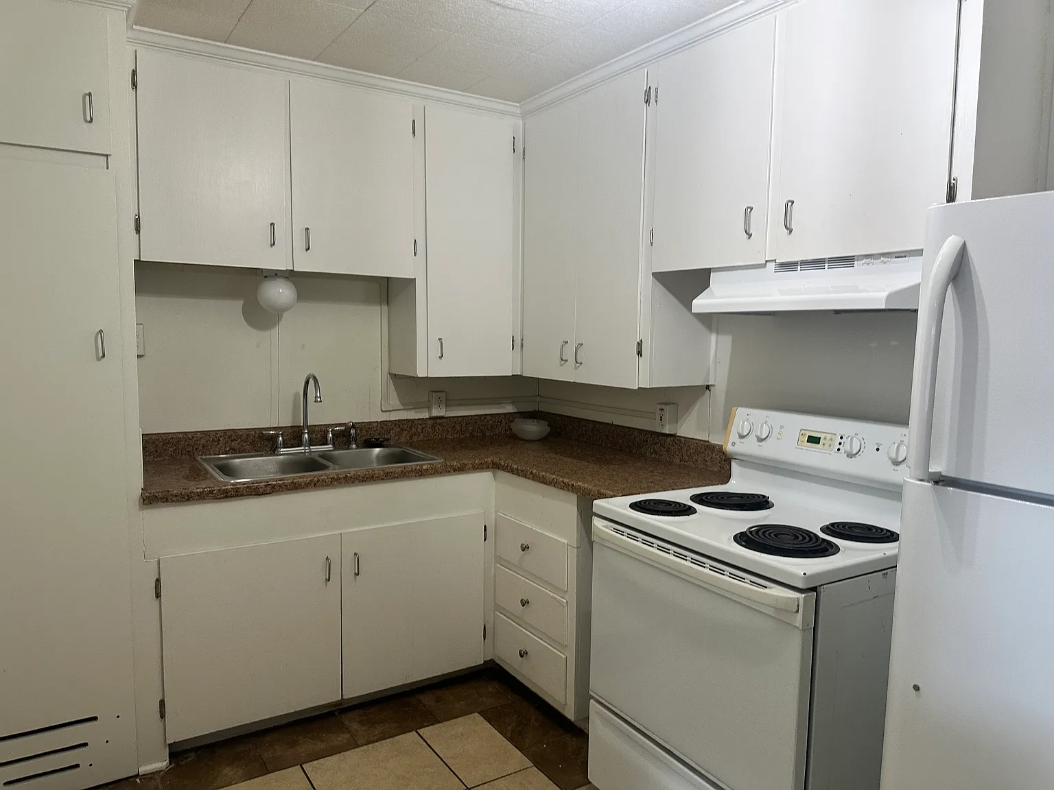 2 bed, 750 sqft, $850 — Photo 4