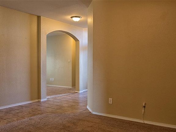 3rd image of 9873 Old Field Dr