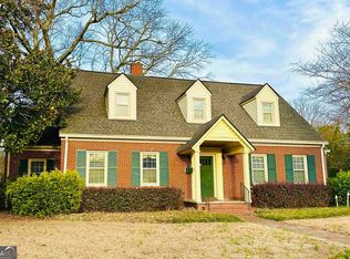 25 W Stephens St, Winder, GA 30680