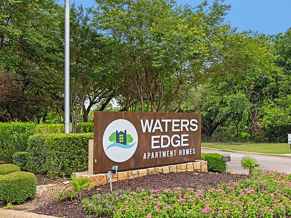 Waters Edge Apartments in Georgetown, TX