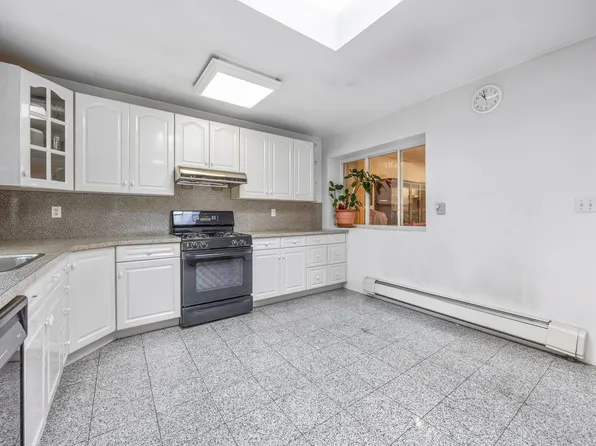 147-59 71st Avenue image 8 of 18