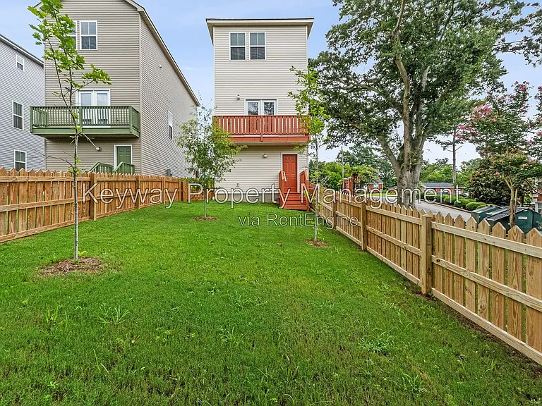 1144 Carolina Ave — Photo 23