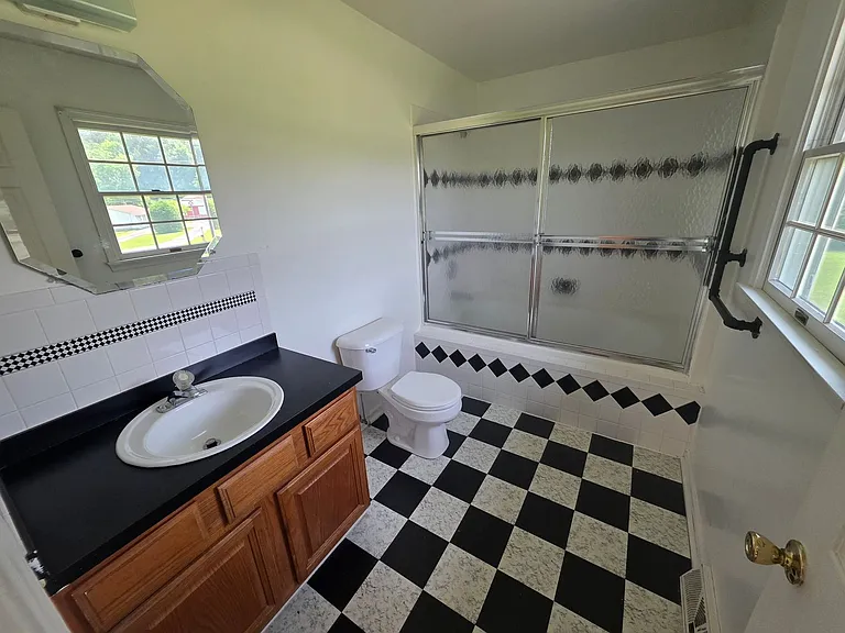 146 Honora Dr — Photo 19