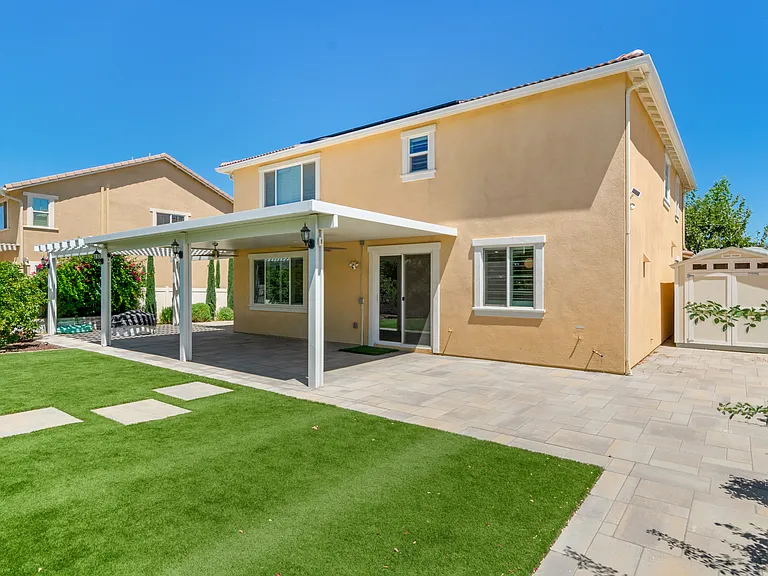 26337 Seville Ln — Photo 23