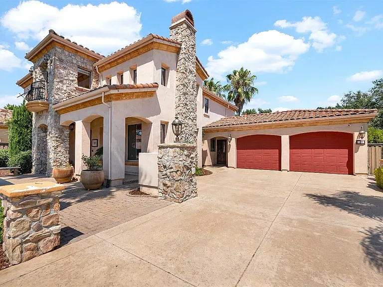 109 Palomares Ct — Photo 54