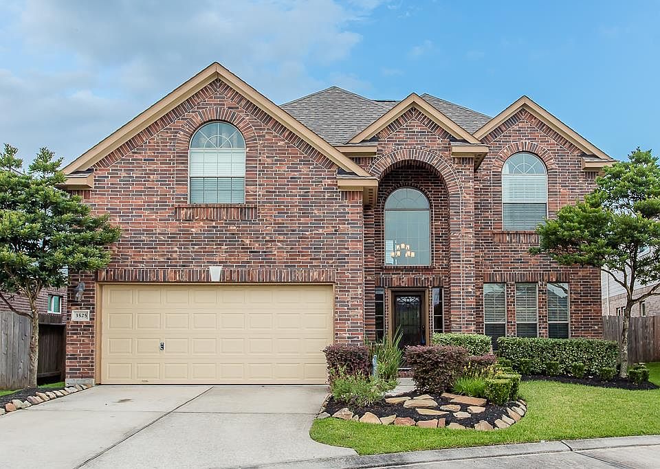 1st image of 3525 Firenze Dr