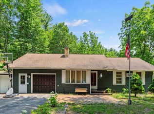 29 Mill Rd, Londonderry, NH 03053