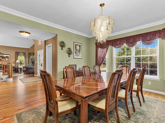 5th image of 9 Redwood Lane