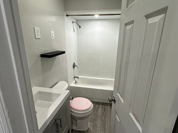 4th image of 198 Edmund Ave #1