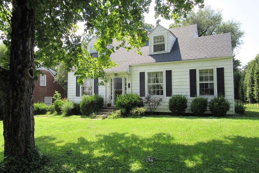 1st image of 608 Anderson Dr