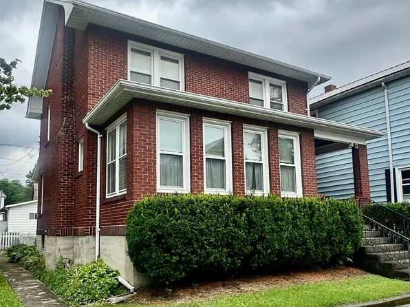 118 Buffalo St, Elkins, WV 26241
