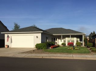 2415 S 8th St, Cottage Grove, OR 97424