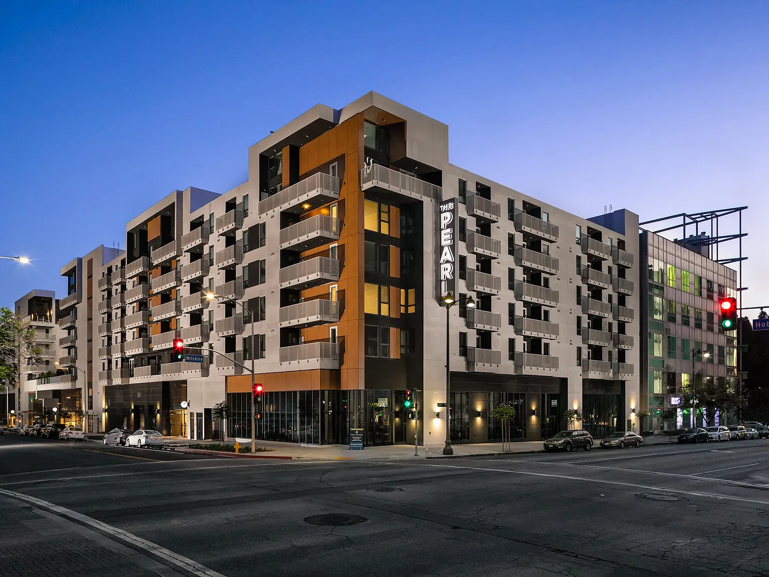 The Pearl — Photo 1