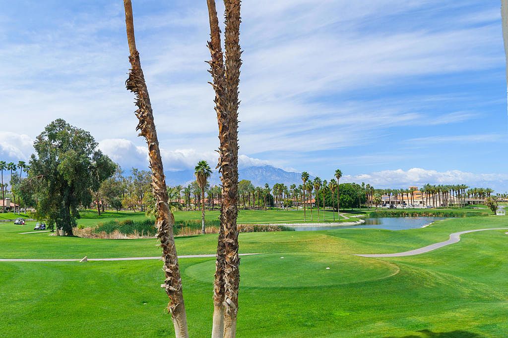 141 Desert Falls Cir