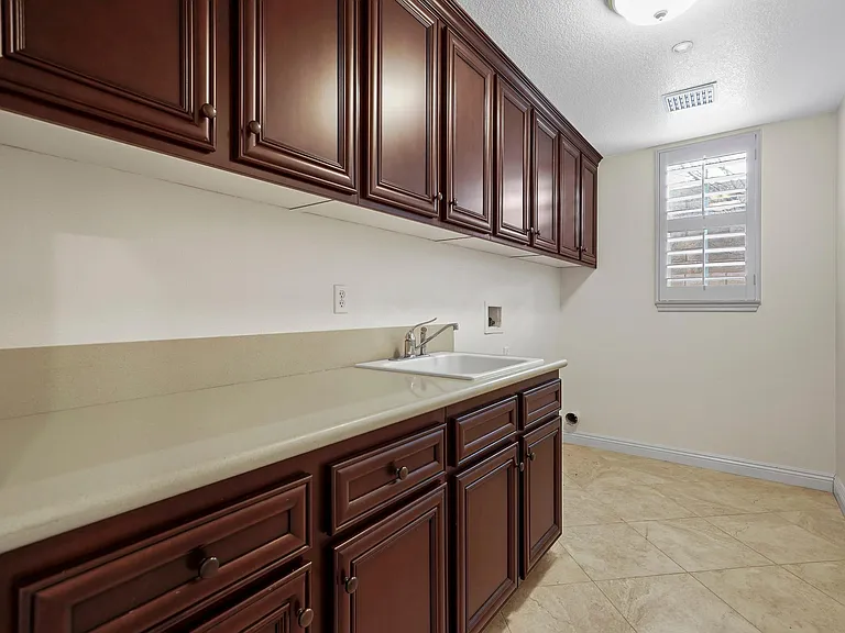 3904 Eagle Flight Dr — Photo 27