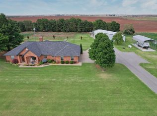 22479 E 1150th Rd, Cordell, OK 73632