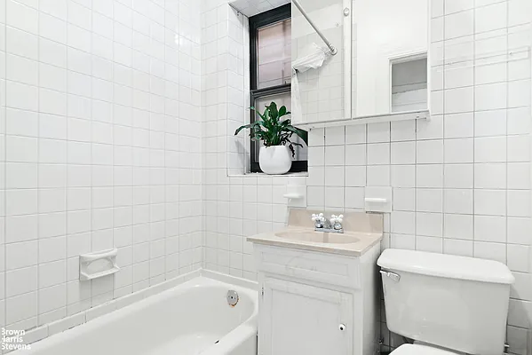 Rented by Brown Harris Stevens | media 8