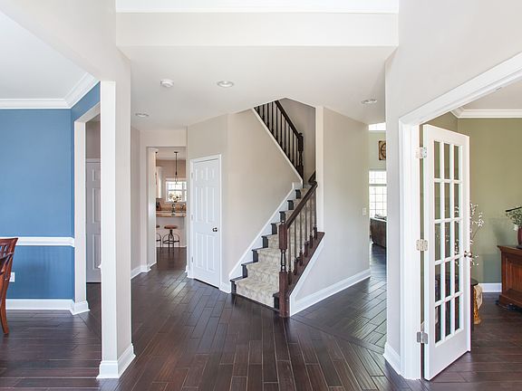 3rd image of 6110 Federal Oak Dr