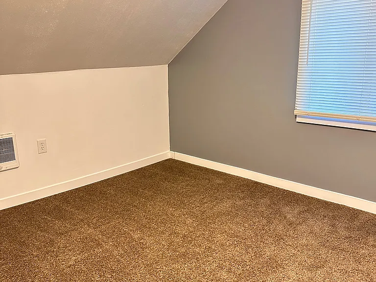 14431 Washington Ave SW — Photo 11