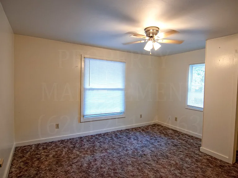 425 N Delaware St — Photo 13