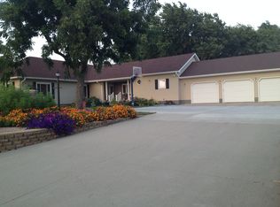 2350 N Elm Ave, Hastings, NE 68901