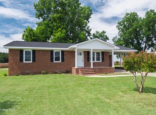 186 Charlie Frederick Rd, Warsaw, NC 28398