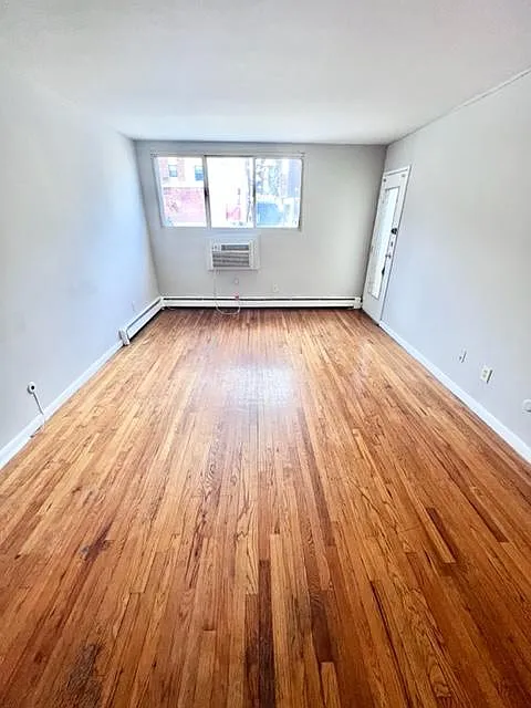 1 bed, $1,600 — Photo 3