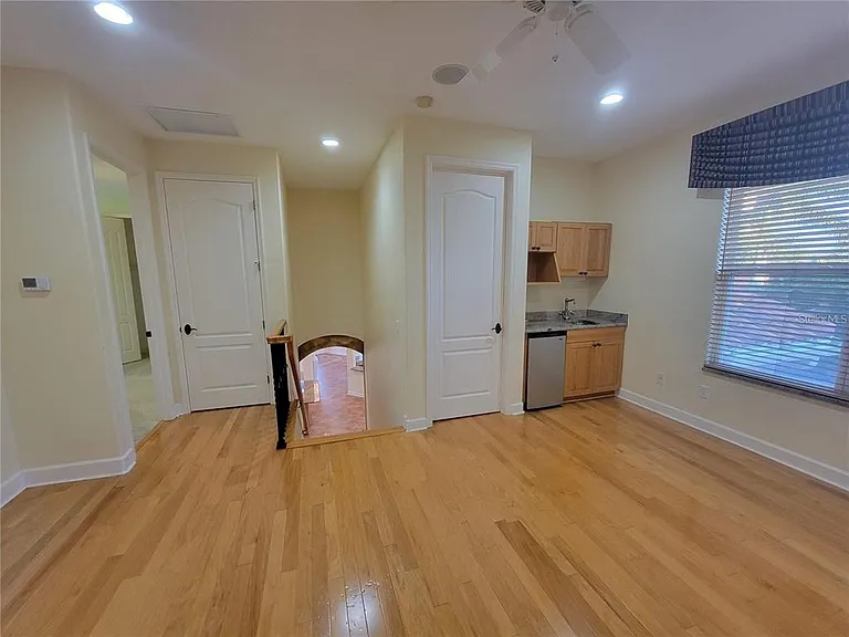 10209 Thurston Groves Blvd — Photo 39