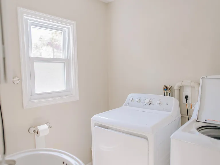 1736 Wyoming Ave — Photo 7
